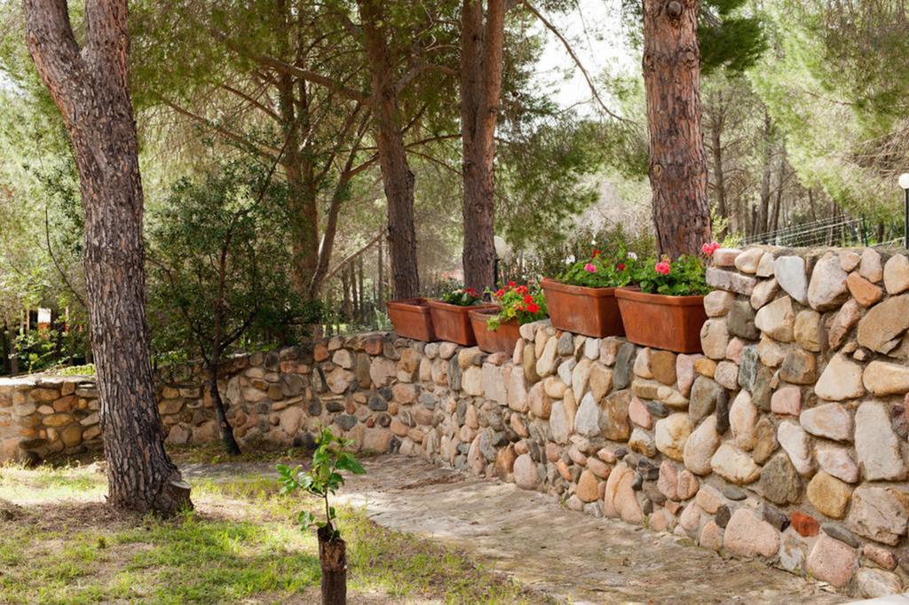 Sardinia Spa Apartment Geremèas Eksteriør billede