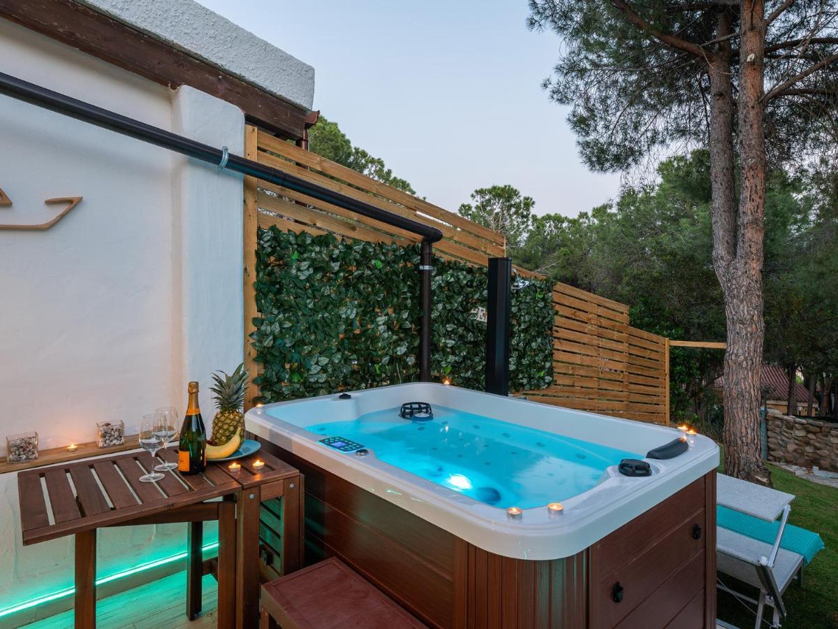 Sardinia Spa Apartment Geremèas Eksteriør billede